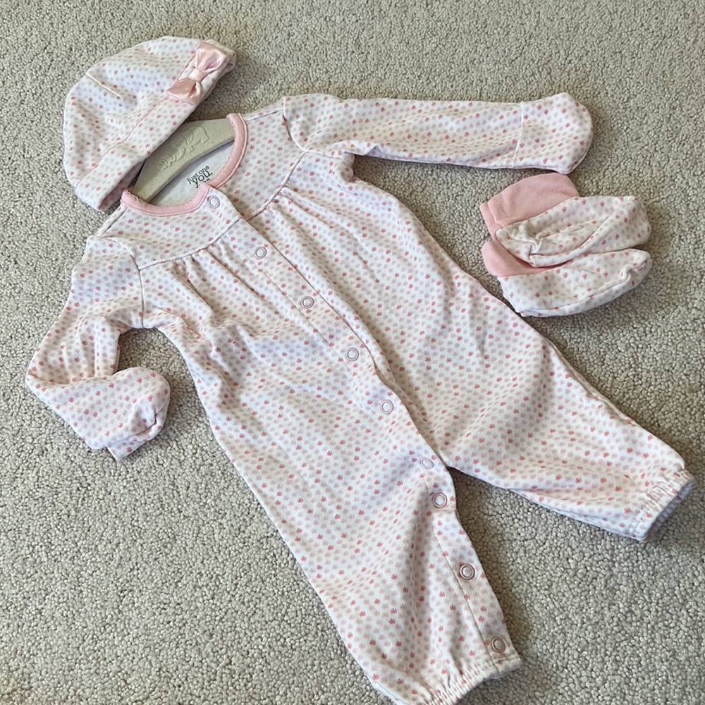 Carter’s three-piece “take me home”convertible gown-sleeper set, size 3 months